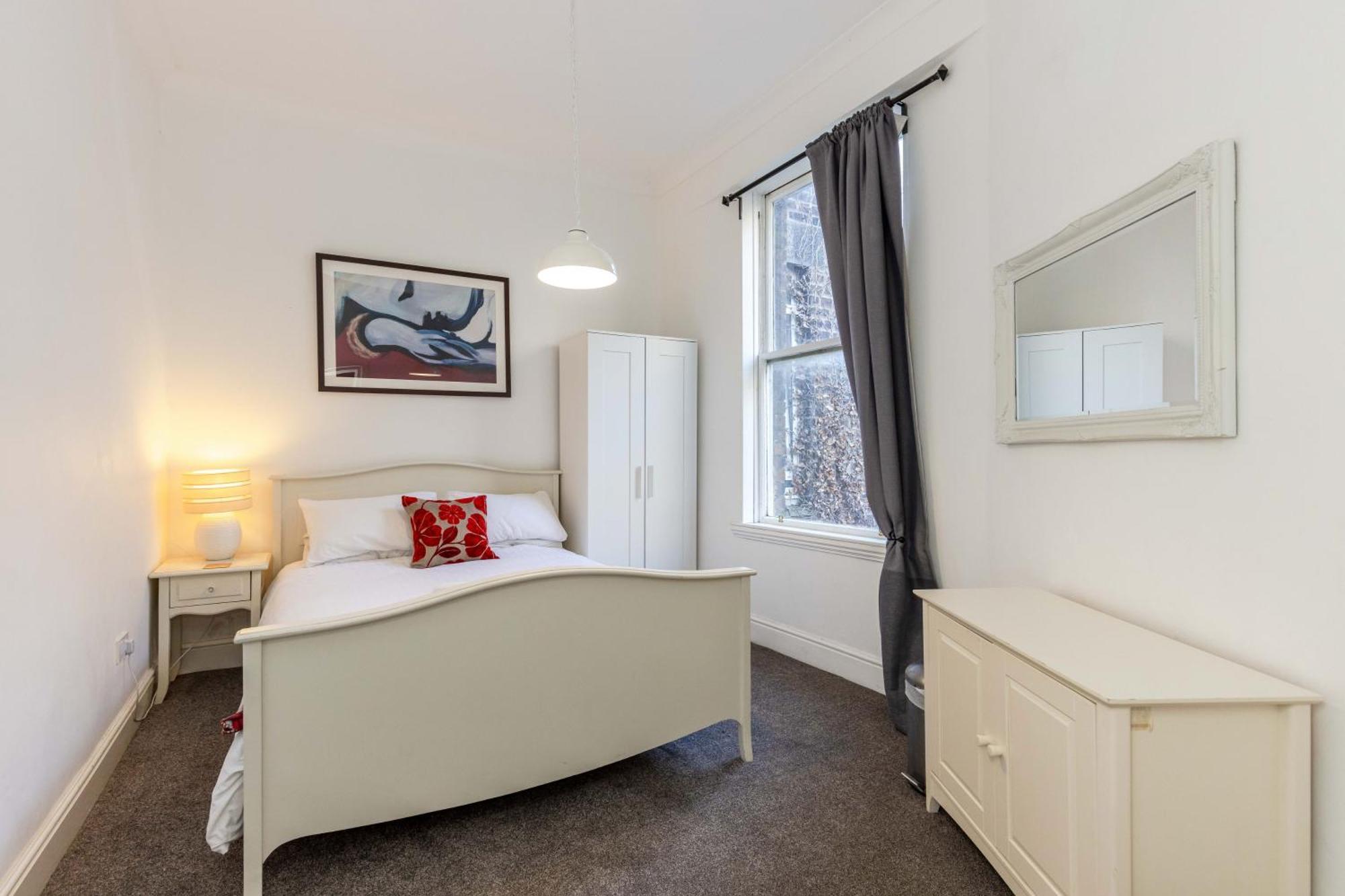 Traditional 3 Bedroom Quiet Duplex Flat By High St, Trams And Buses - Just 1-5 Miles To Centre EDI Exteriér fotografie