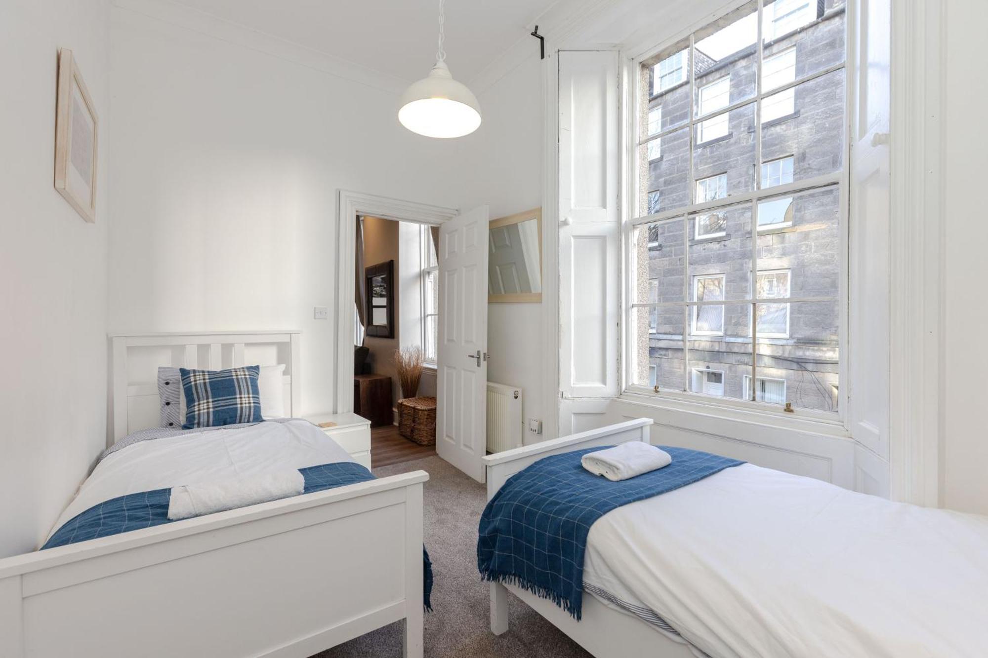 Traditional 3 Bedroom Quiet Duplex Flat By High St, Trams And Buses - Just 1-5 Miles To Centre EDI Exteriér fotografie